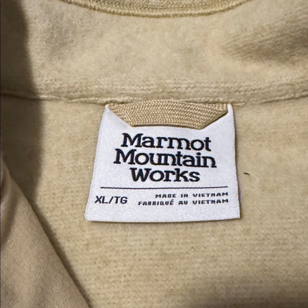 XL Marmot Half Zip Top - Picture 3 of 5